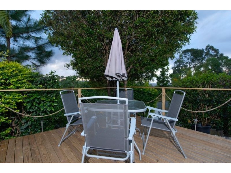 3 Malita Place, Pacific Pines QLD 4211