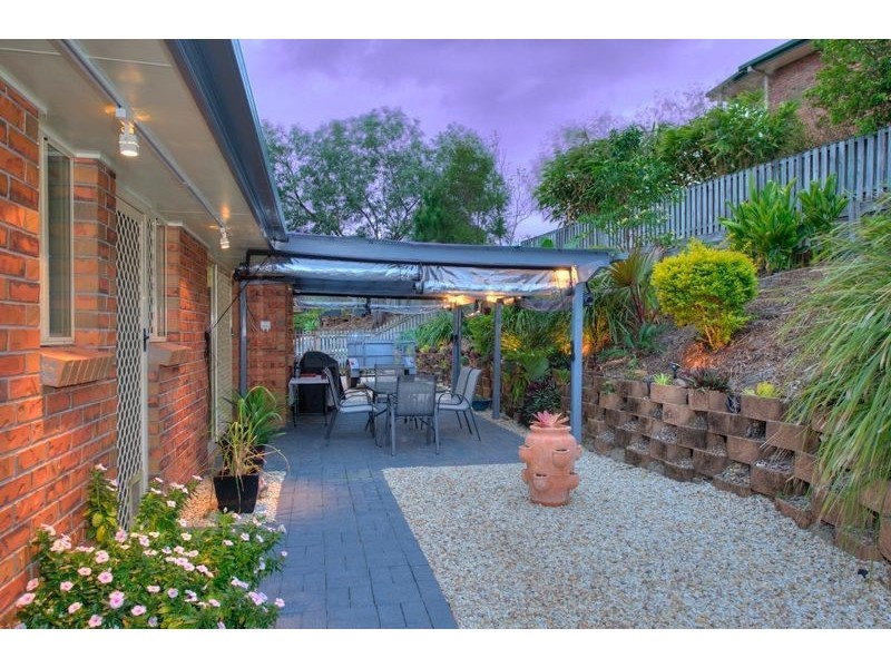 3 Malita Place, Pacific Pines QLD 4211