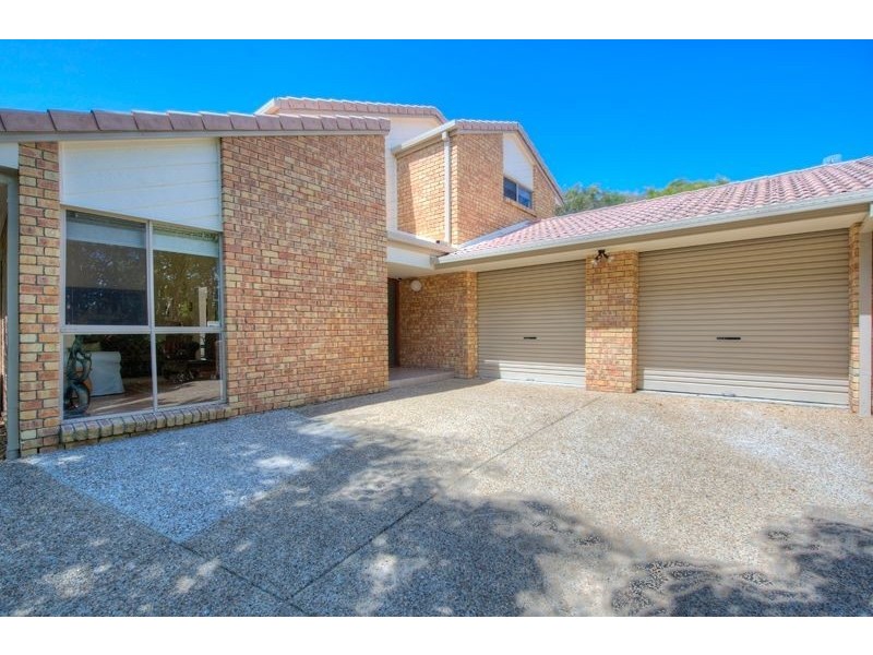 9 Lismore Drive, Helensvale QLD 4212