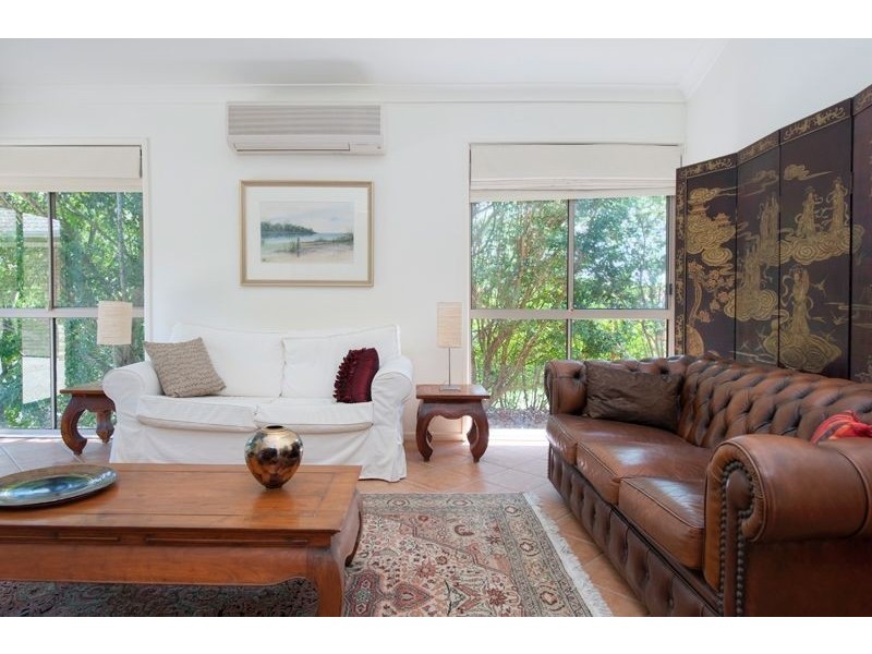 9 Lismore Drive, Helensvale QLD 4212