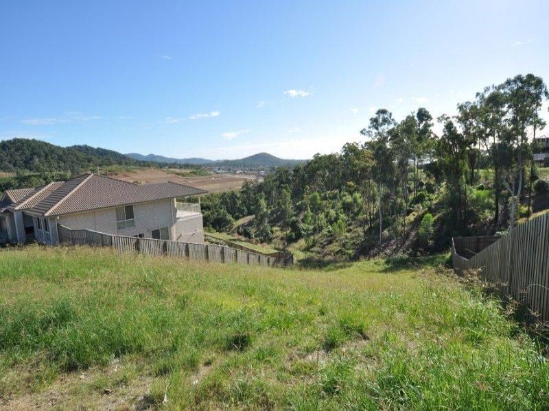 11 Diamantina Cct, Pacific Pines QLD 4211