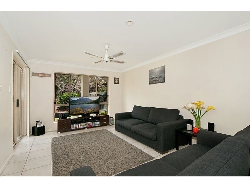 4/1 Studio Drive, Pacific Pines QLD 4211