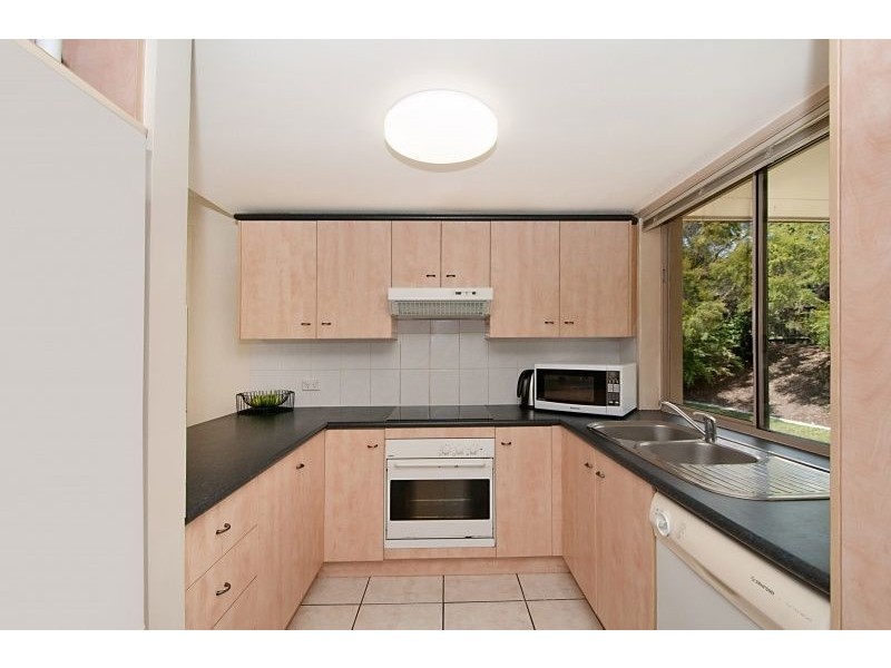 4/1 Studio Drive, Pacific Pines QLD 4211