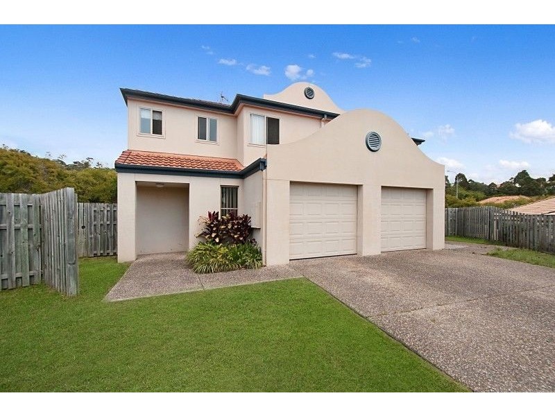 4/1 Studio Drive, Pacific Pines QLD 4211