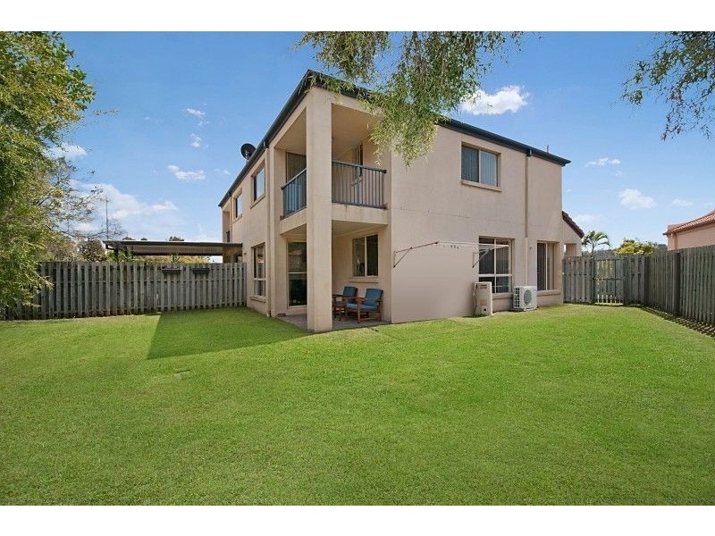 4/1 Studio Drive, Pacific Pines QLD 4211