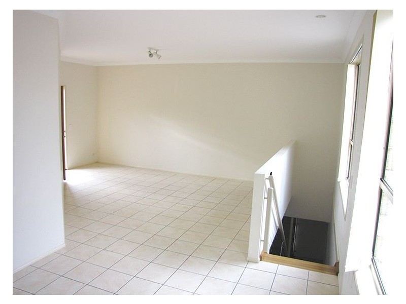 10 Buffalo Crescent, Pacific Pines QLD 4211