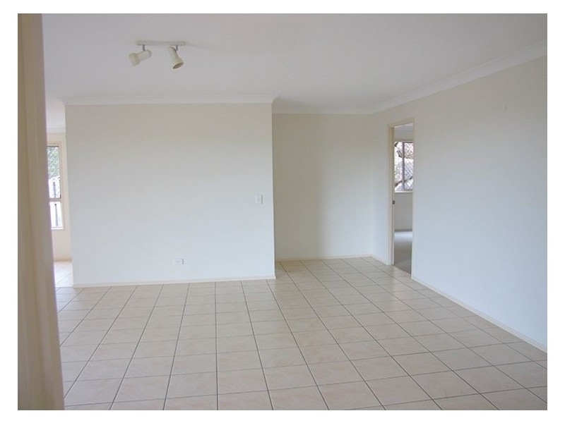 10 Buffalo Crescent, Pacific Pines QLD 4211