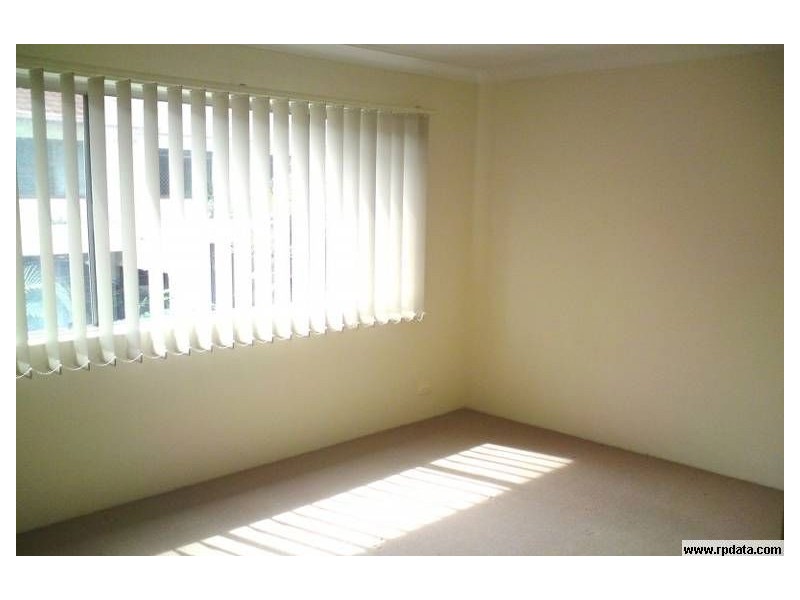 4/19 Huth St, Labrador QLD 4215