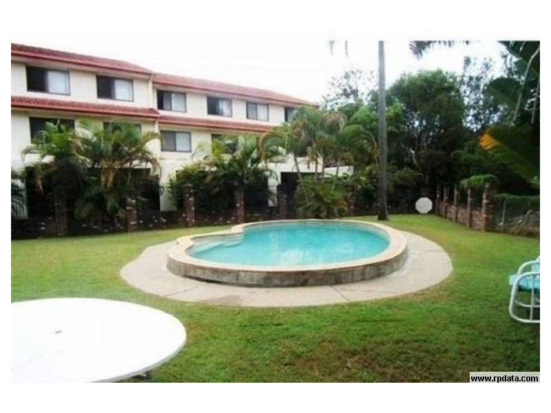 4/19 Huth St, Labrador QLD 4215