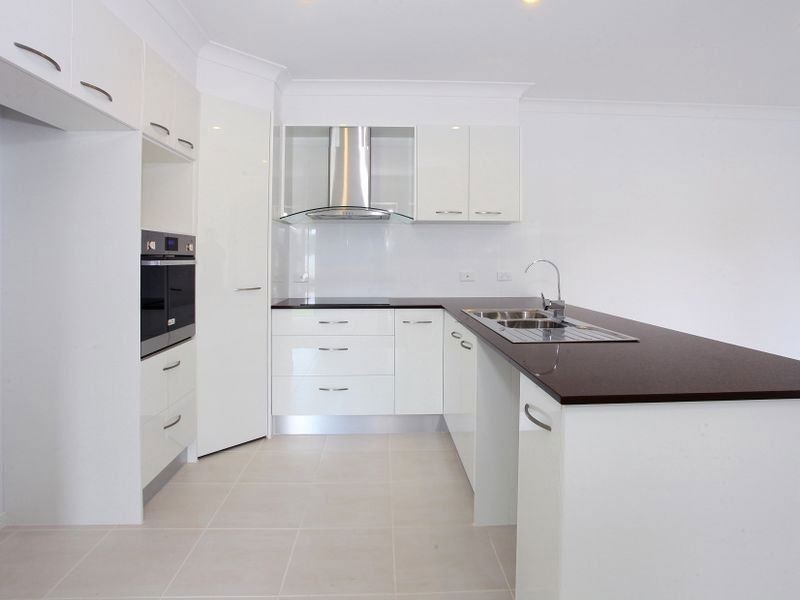 59 Hawkesbury Av, Pacific Pines QLD 4211