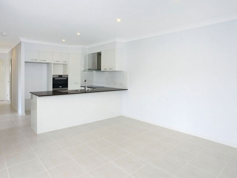 59 Hawkesbury Av, Pacific Pines QLD 4211