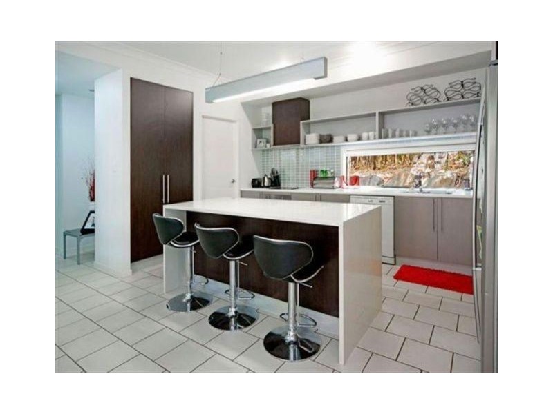35 Mellum Cct, Pacific Pines QLD 4211