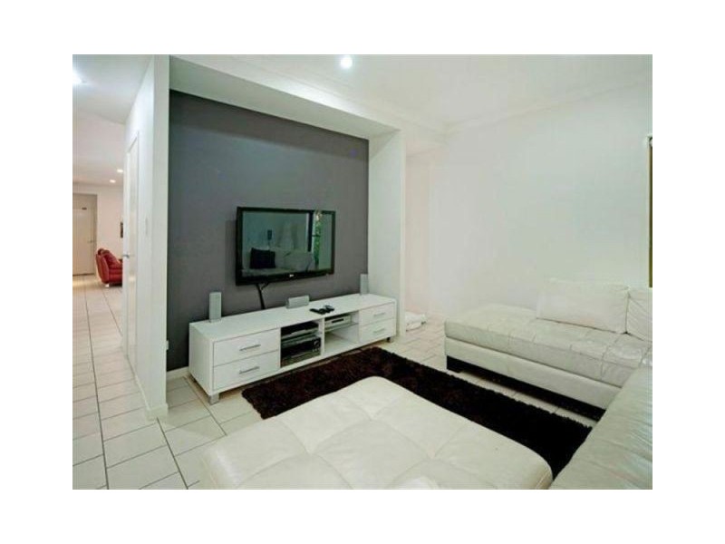 35 Mellum Cct, Pacific Pines QLD 4211