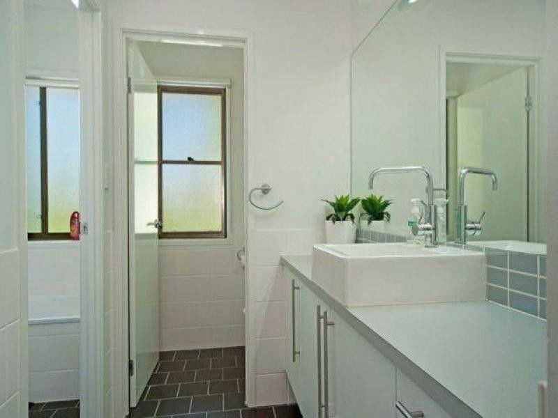 35 Mellum Cct, Pacific Pines QLD 4211
