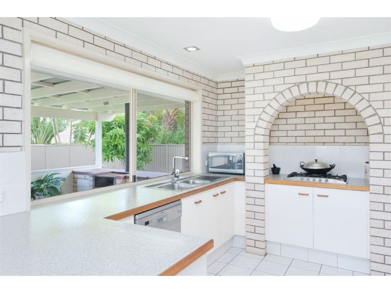 16 Balranald Court, Helensvale QLD 4212