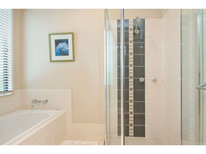 2/29 McRae Circuit, Pacific Pines QLD 4211