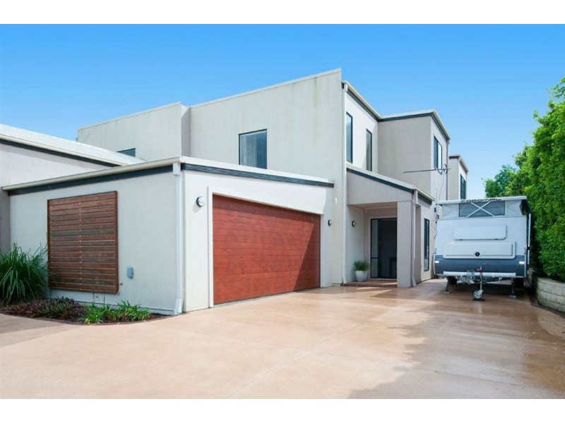 2/29 McRae Circuit, Pacific Pines QLD 4211