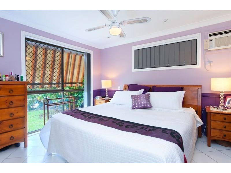 28 Preston Place, Helensvale QLD 4212