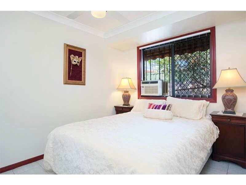 28 Preston Place, Helensvale QLD 4212