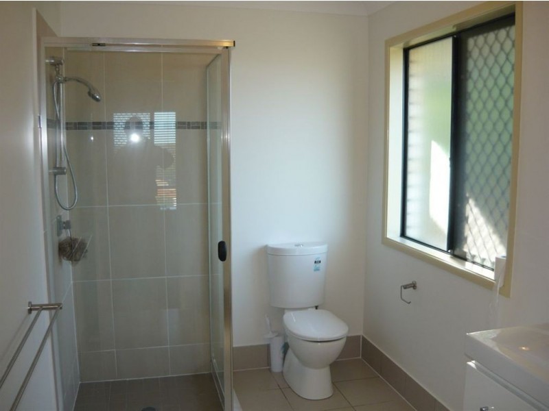 38 Capricon Drive, Pacific Pines QLD 4211