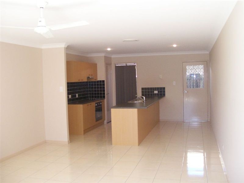 2/2 Tallon Street, Upper Coomera QLD 4209