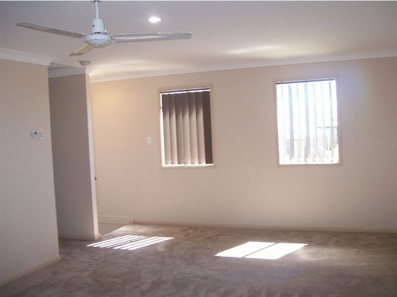 2/2 Tallon Street, Upper Coomera QLD 4209