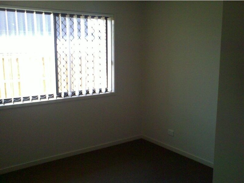 1/8 Coach Way, Upper Coomera QLD 4209