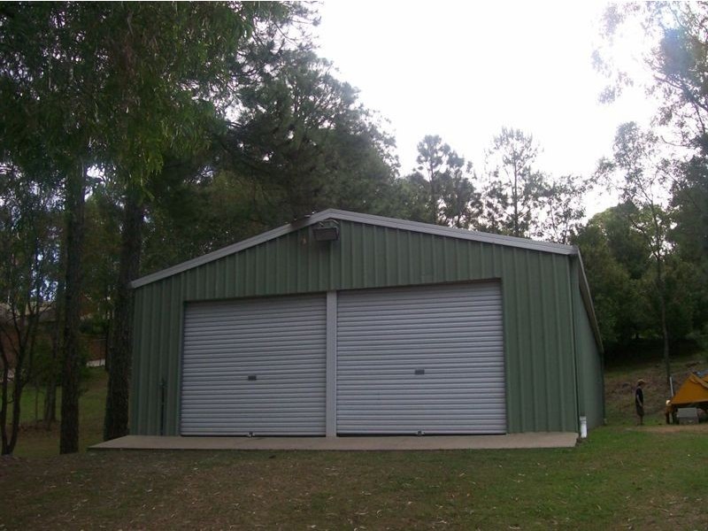 113-115 Glade Drive, Gaven QLD 4211