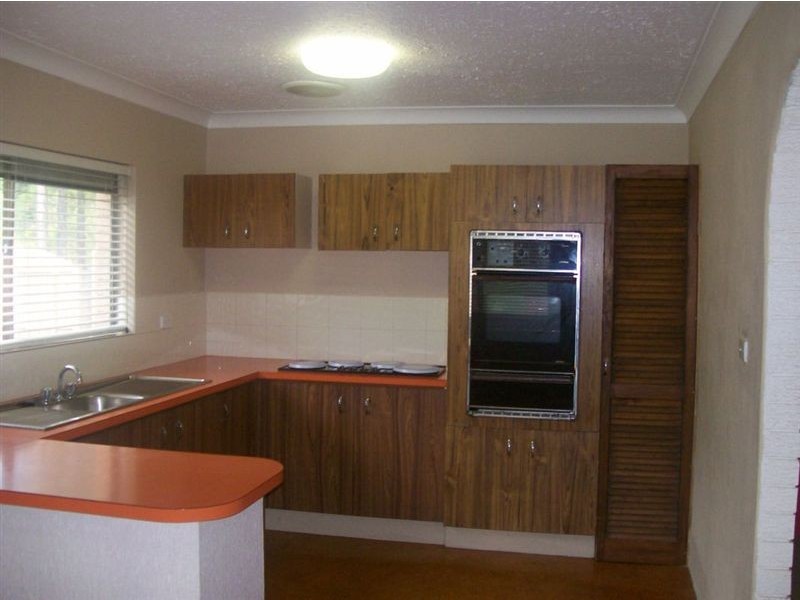 113-115 Glade Drive, Gaven QLD 4211