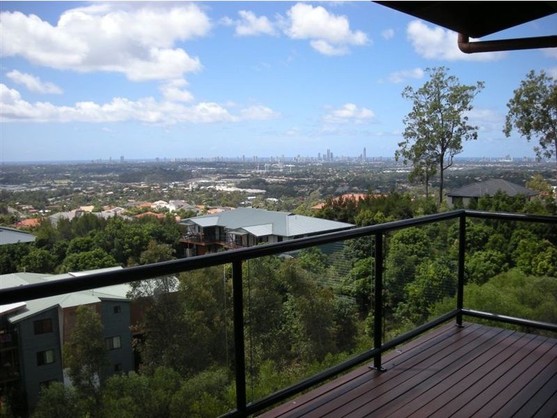 37/2 Ridgeline way, Highland Park QLD 4211