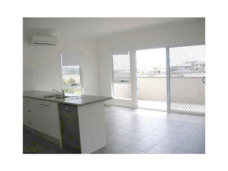 Pacific Pines QLD 4211