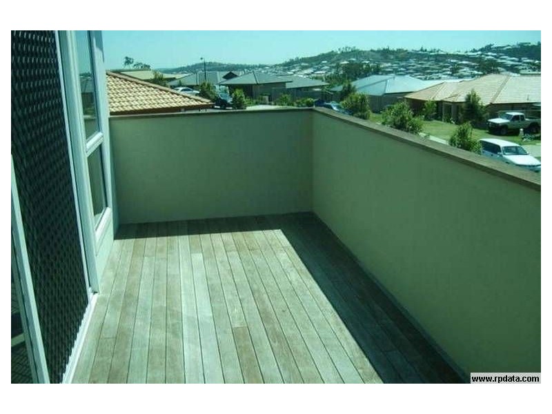 Pacific Pines QLD 4211