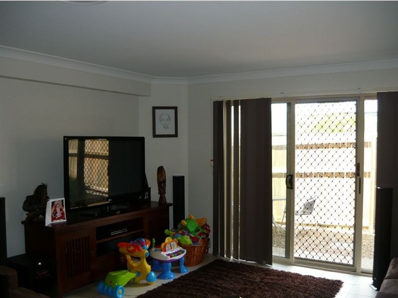 2/30 Pecan Drive, Upper Coomera QLD 4209