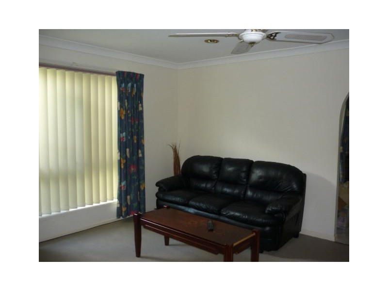 117 Mildura Drive, Helensvale QLD 4212