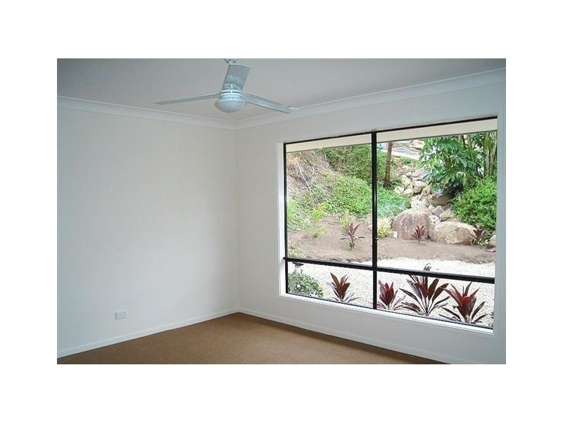 83 Tamworth Drive, Helensvale QLD 4212