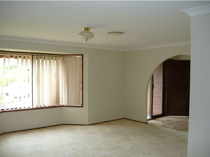 10 Minden Crescent, Helensvale QLD 4212