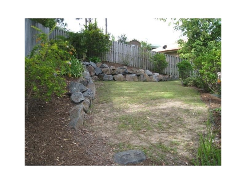 33 Papara Street, Pacific Pines QLD 4211