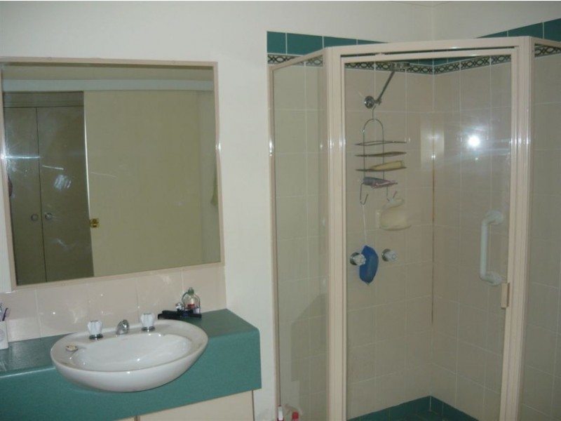 13/18 Discovery Drive, Helensvale QLD 4212