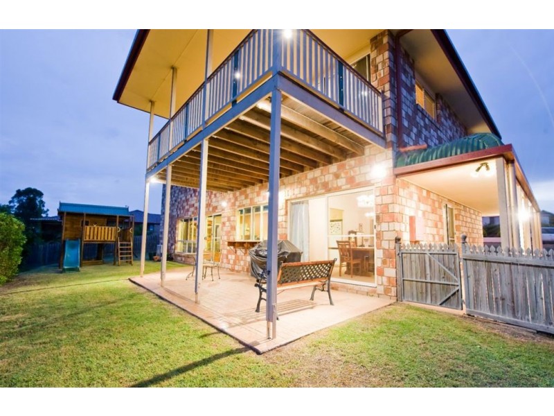 18 Penrhyn Street, Pacific Pines QLD 4211