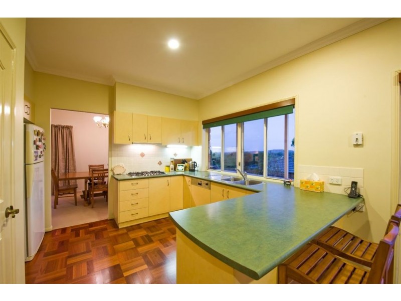 18 Penrhyn Street, Pacific Pines QLD 4211