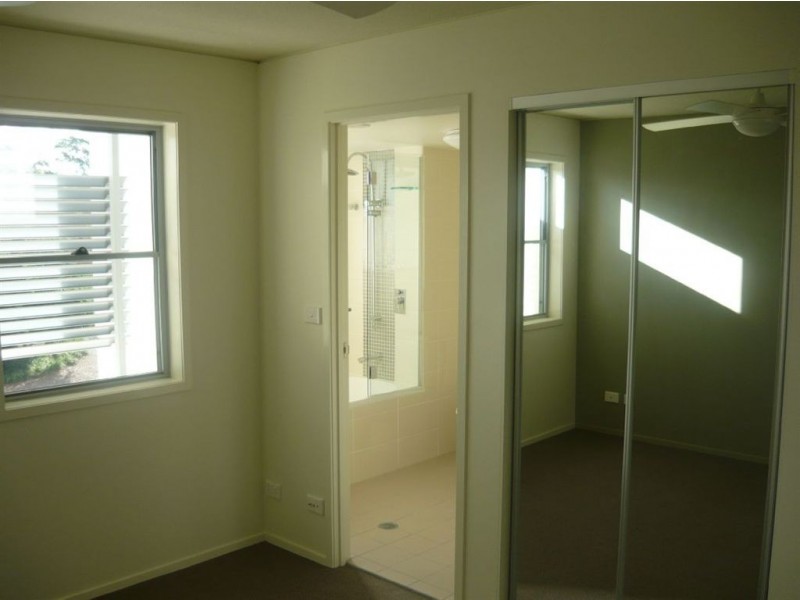 1601/111 Linfield Road, Helensvale QLD 4212