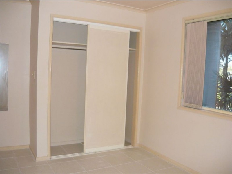 8 Windward Rise, Pacific Pines QLD 4211