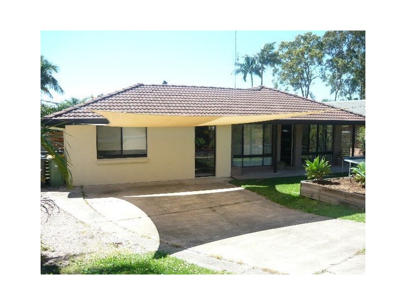 11 Barradine Court, Helensvale QLD 4212