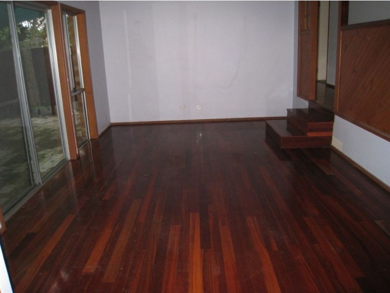 16 Latrobe Ave, Helensvale QLD 4212