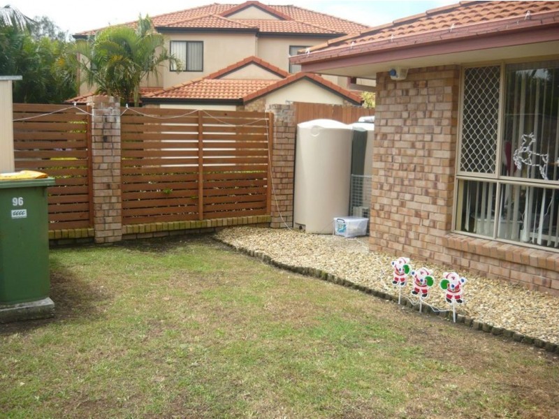 1/96 Cootharaba Dve, Helensvale QLD 4212