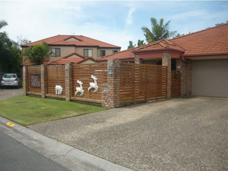 1/96 Cootharaba Dve, Helensvale QLD 4212