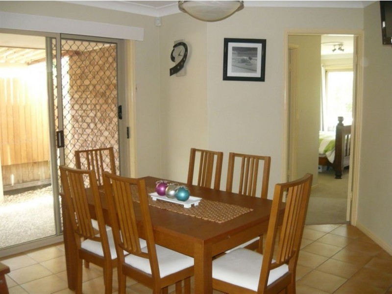 1/96 Cootharaba Dve, Helensvale QLD 4212