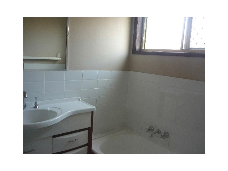 2/3 Chaplin Crescent, Oxenford QLD 4210