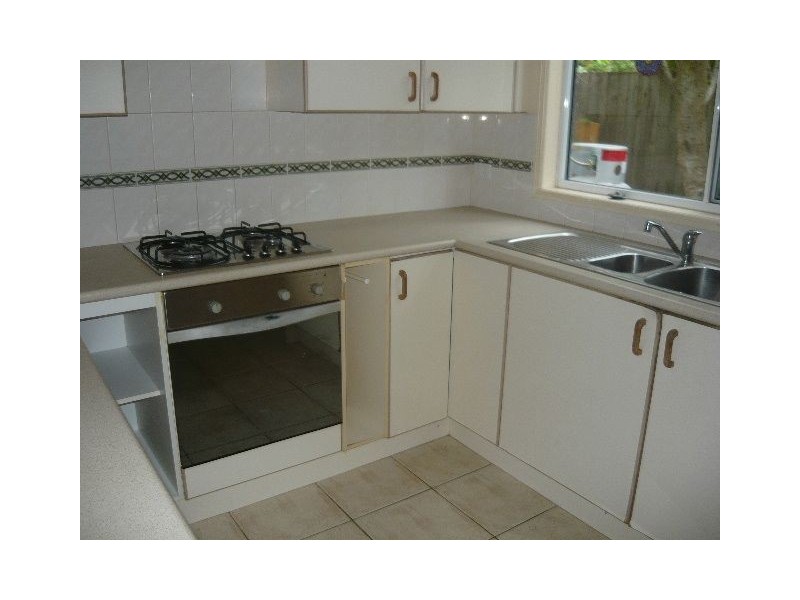 4/23 Parneno Street, Chevron Island QLD 4217