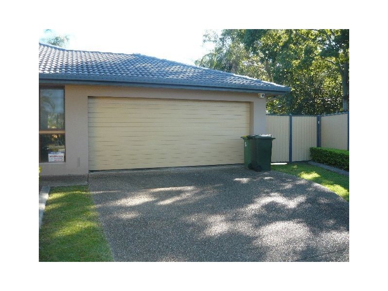 44 Camden Court, Helensvale QLD 4212